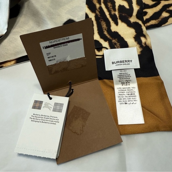 NWT Burberry London Reversible Silk Animal Print Long Bandeau Scarf - Picture 9 of 11